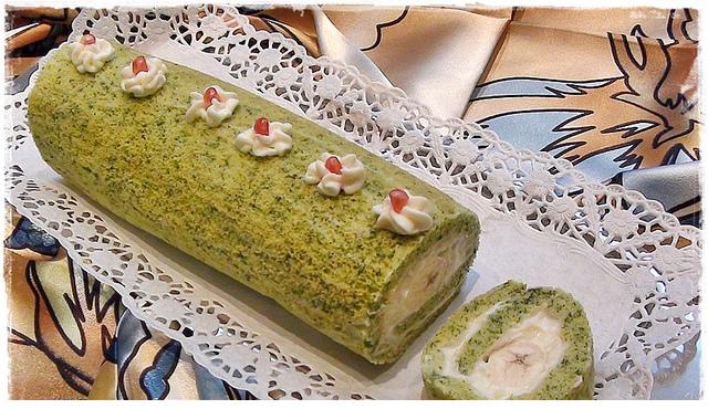 Ispanaklı Rulo Yaş Pasta Tarifi Oktay Usta yapılışı en kolay yemek