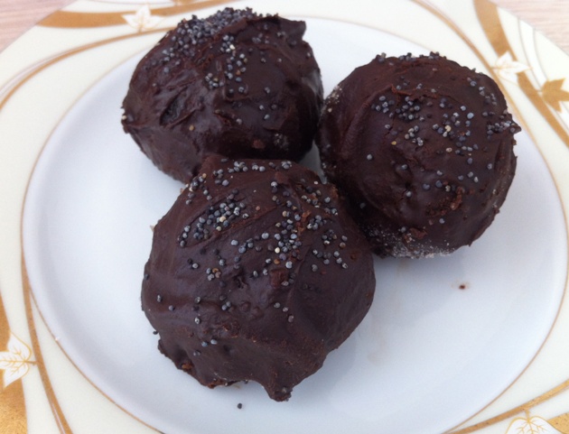 Bitterli Çikolata Topları tarifi kolay pratik resimli nasıl yapılır püf