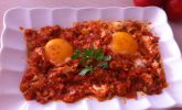 Kaşarlı Menemen Tarifi