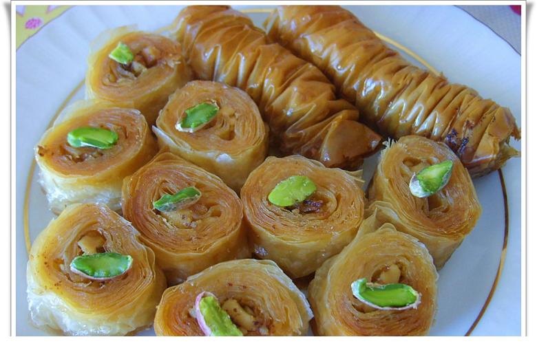 hazır baklava yufkasından tatlı